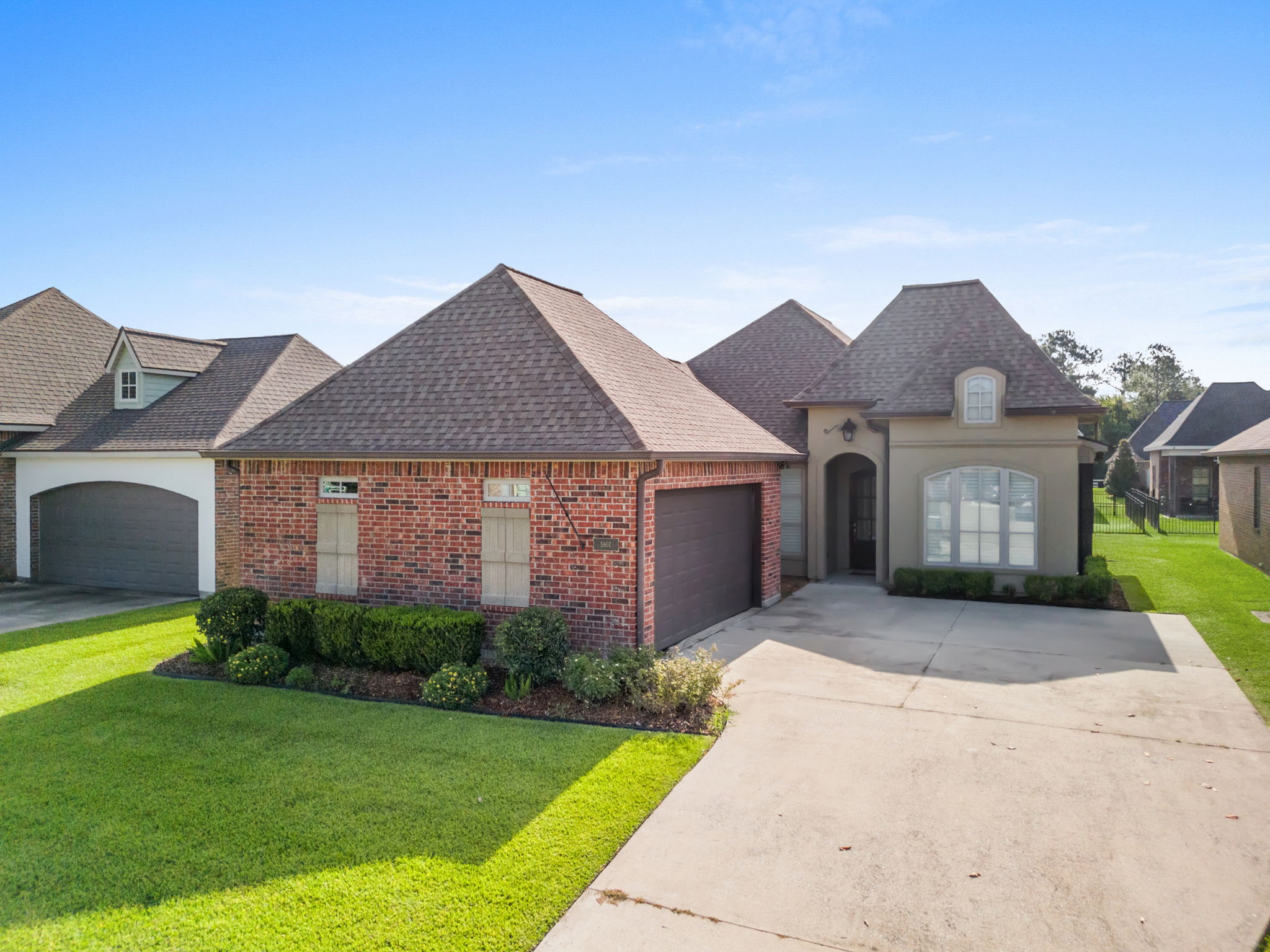 5807 Willow Breeze Drive